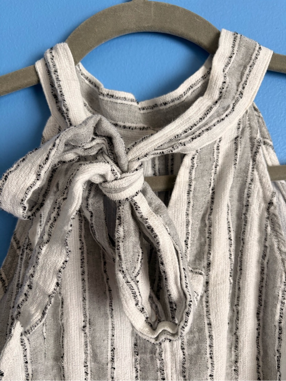 Striped High-Neck Sleeveless Top w/ Back Neck Tie - Women’s Large​ - Picture 3 of 6